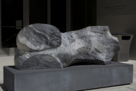 Manuel%20Neri%2C%20%3Cb%3E%3Ci%3E%20Piedra%20Negra%3C%2Fi%3E%3C%2Fb%3E%2C%201992%2C%20marble%2C%20Gift%20of%20Jinx%20and%20Frank%20Lobdell%20on%20the%20occasion%20of%20the%20110th%20Anniversary%20of%20the%20Museum%2C%20%26%23169%3B%201992%20Manuel%20Neri%2C%20Courtesy%20of%20Anne%20Kohs%20Associates%2C%20Inc.%20Portola%20Valley%2C%20CA%2C%202002.72